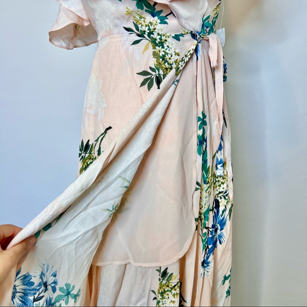 NWT ASTR The Label Yessenia Floral Wrap Midi Dress. Size XS - Picture 11 of 13